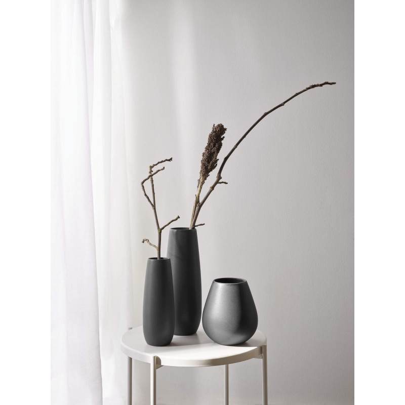 EASE Collection vases