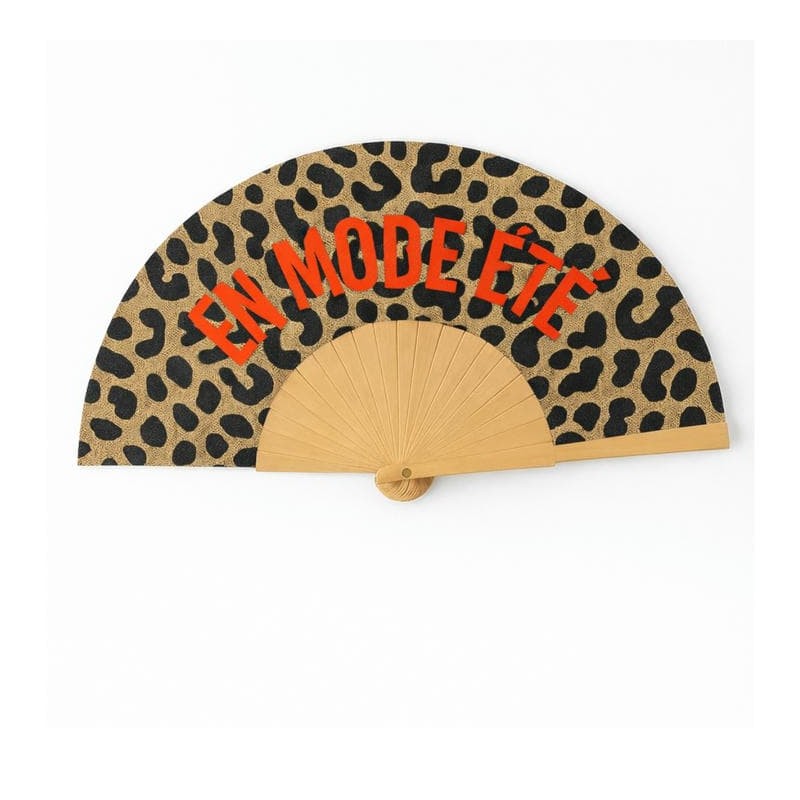 Éventail à Paillettes leopard – En mode été