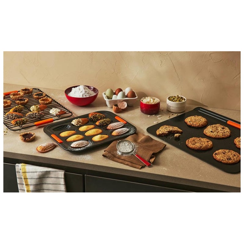 Moule à 12 madeleines Le Creuset | Acier carbone antiadhérent