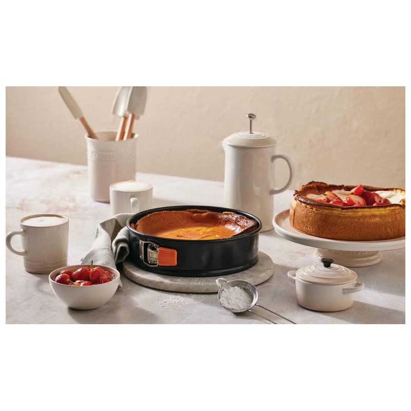 Moule à manqué à fond amovible Le Creuset | Plusieurs diamètres