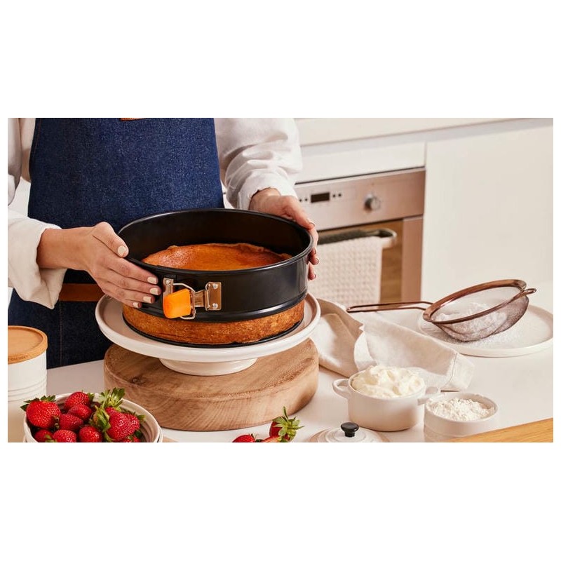 Moule à manqué à fond amovible Le Creuset | Plusieurs diamètres