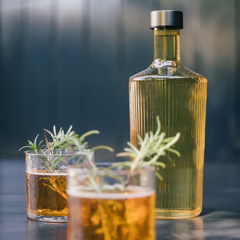 Bouteille en verre design avec bouchon /Carafe